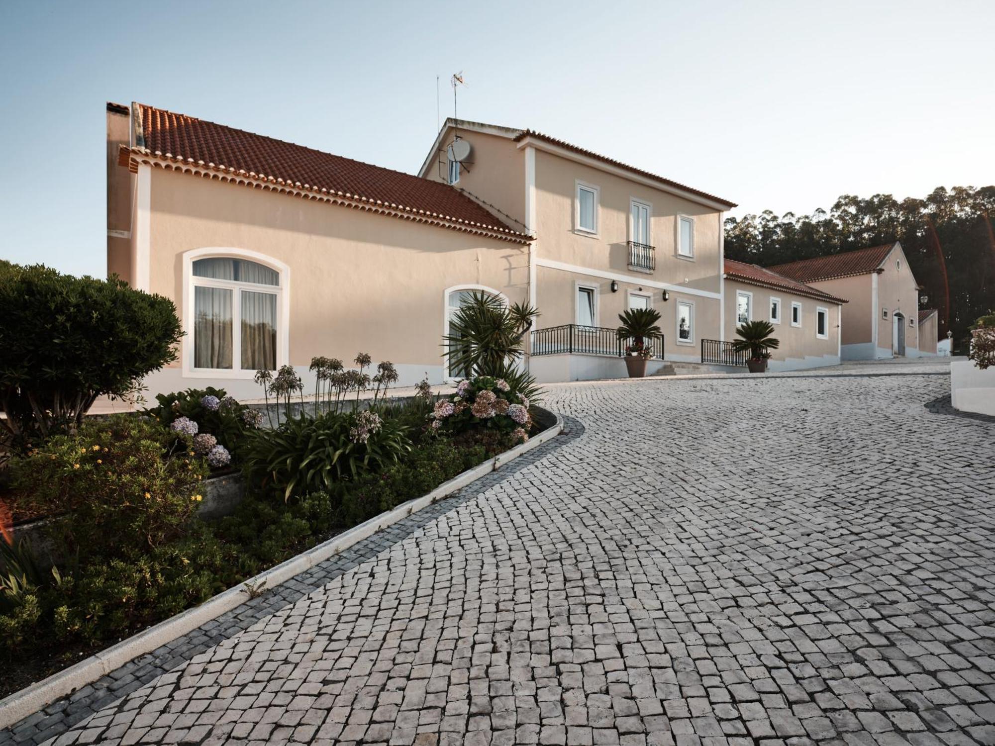 トーレス・ヴェドラス Quinta Da Carlota Bed & Breakfast エクステリア 写真